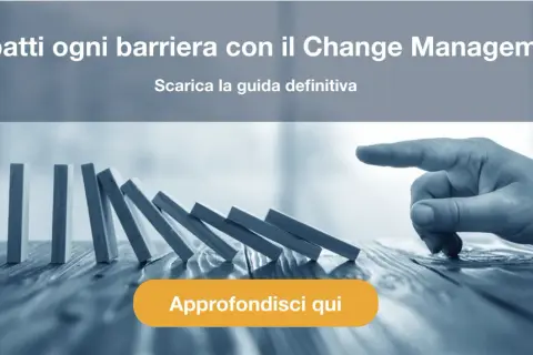 Dita che spinge domino per come incrementare le vendite. Scarica la guida definitiva sul Change Management.