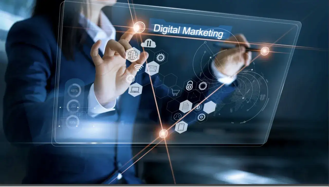 Donna in giacca tocca uno schermo olografico con icone di marketing digitale. Un vero marketers accelerator.